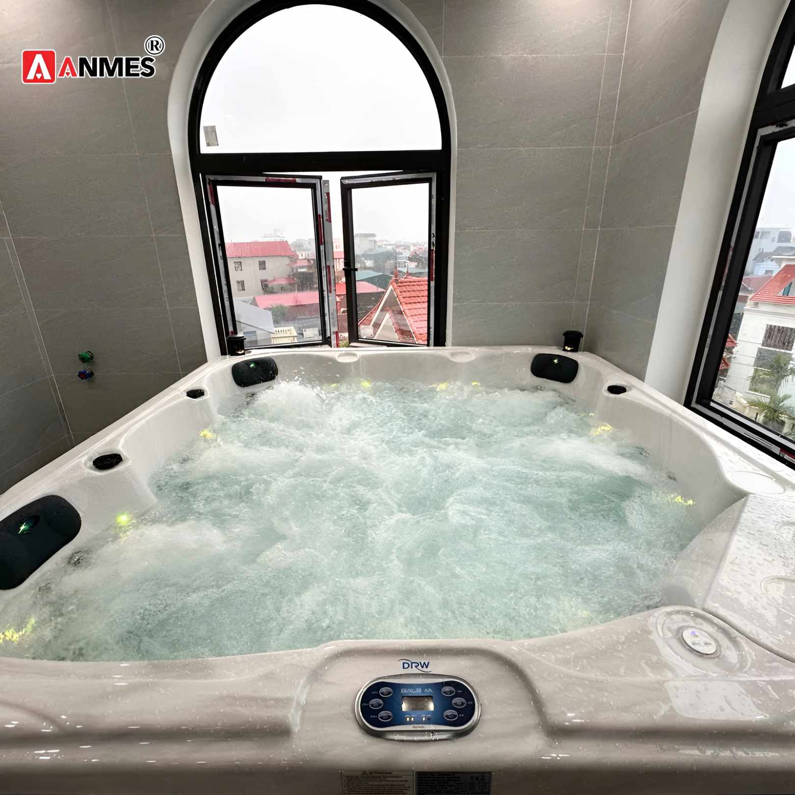 Sử dụng bể sục jacuzzi nhập khẩu giúp giảm đau mỏi sức khoẻ