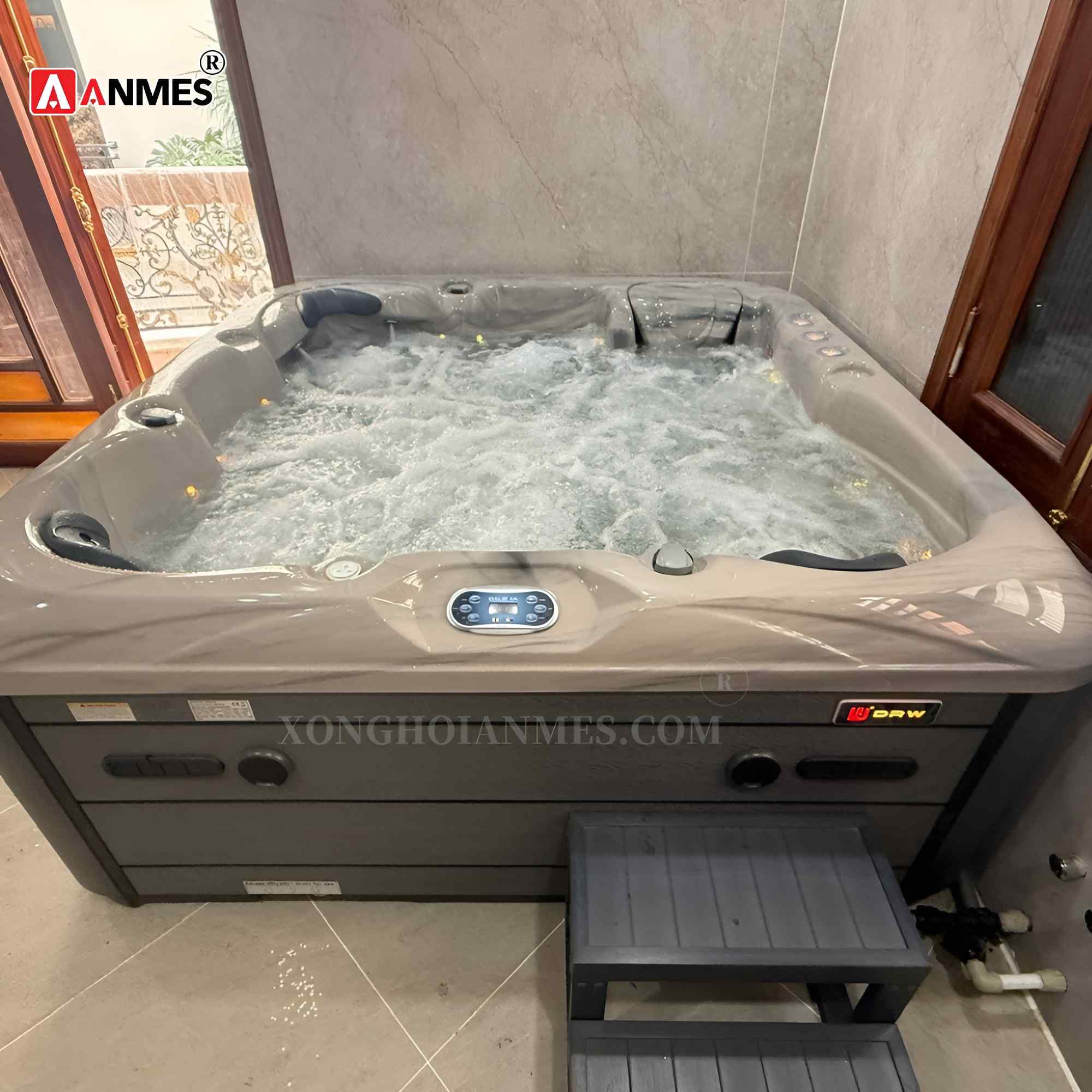 Bể sục jacuzzi nhập khẩu Spa Houston