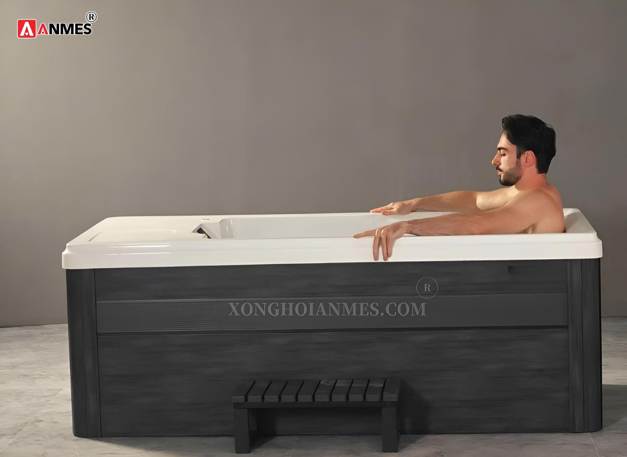 Lắp đặt bồn ngâm nóng lạnh Cold Plunge ACL 001 tại biệt thự, sân golf, sân pickeball
