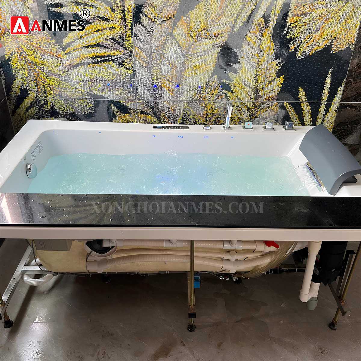 Đấu nối hệ thống điện nước của bồn tắm massage