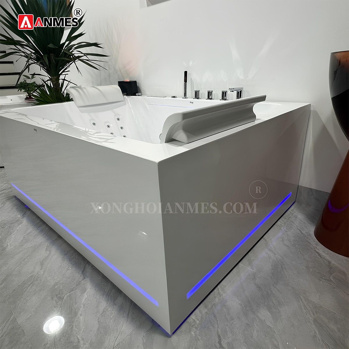 Bồn tắm massage Azuma