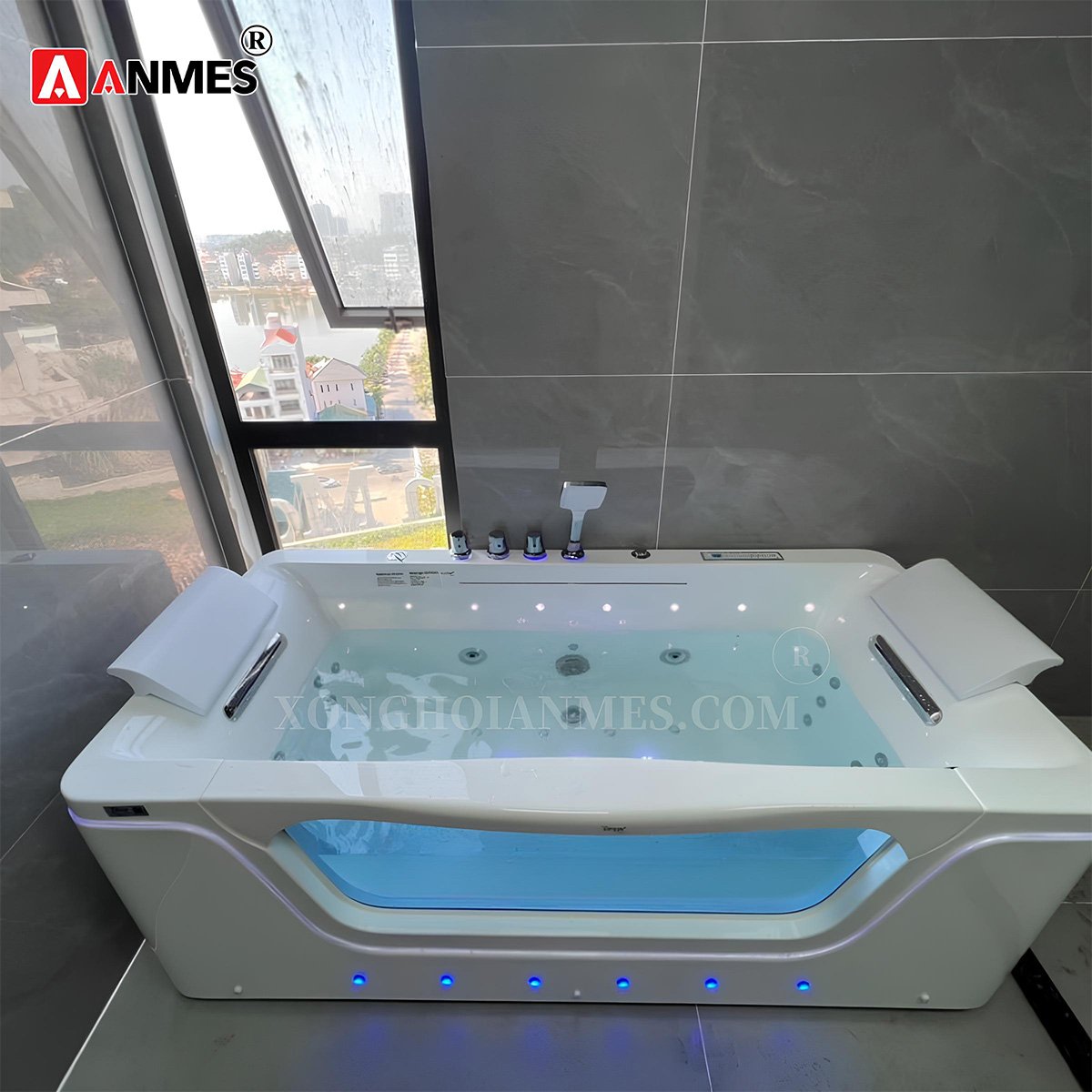 Lợi ích vượt trội khi thiết kế, lắp đặt bồn tắm massage tại nhà