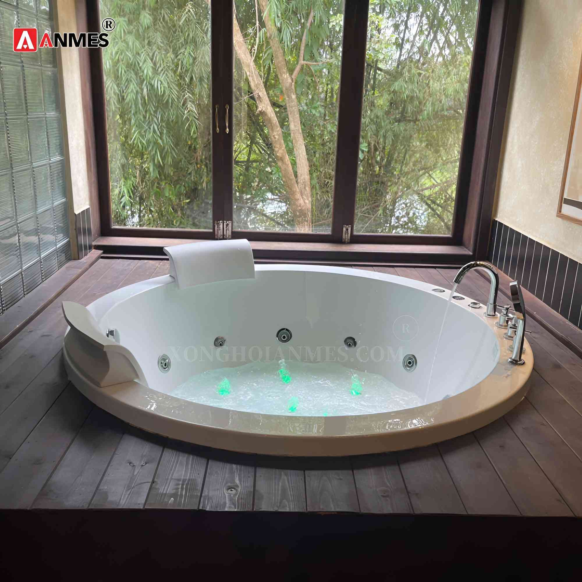 Ưu điểm của bồn tắm nằm xây tr