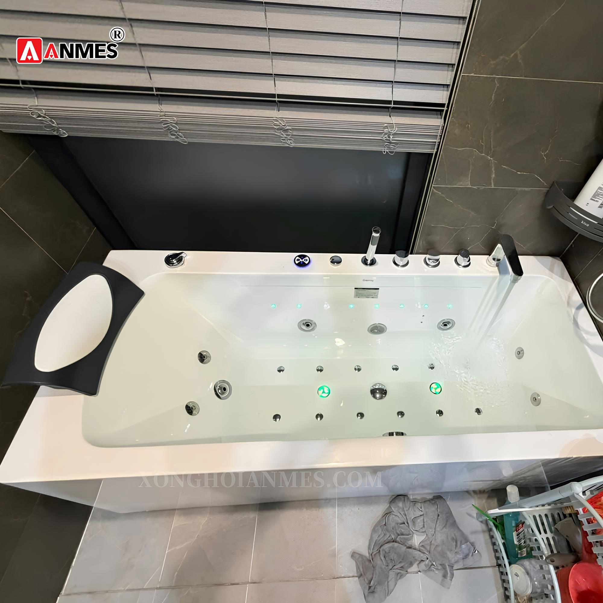 Bồn tắm massage Gemy G9260