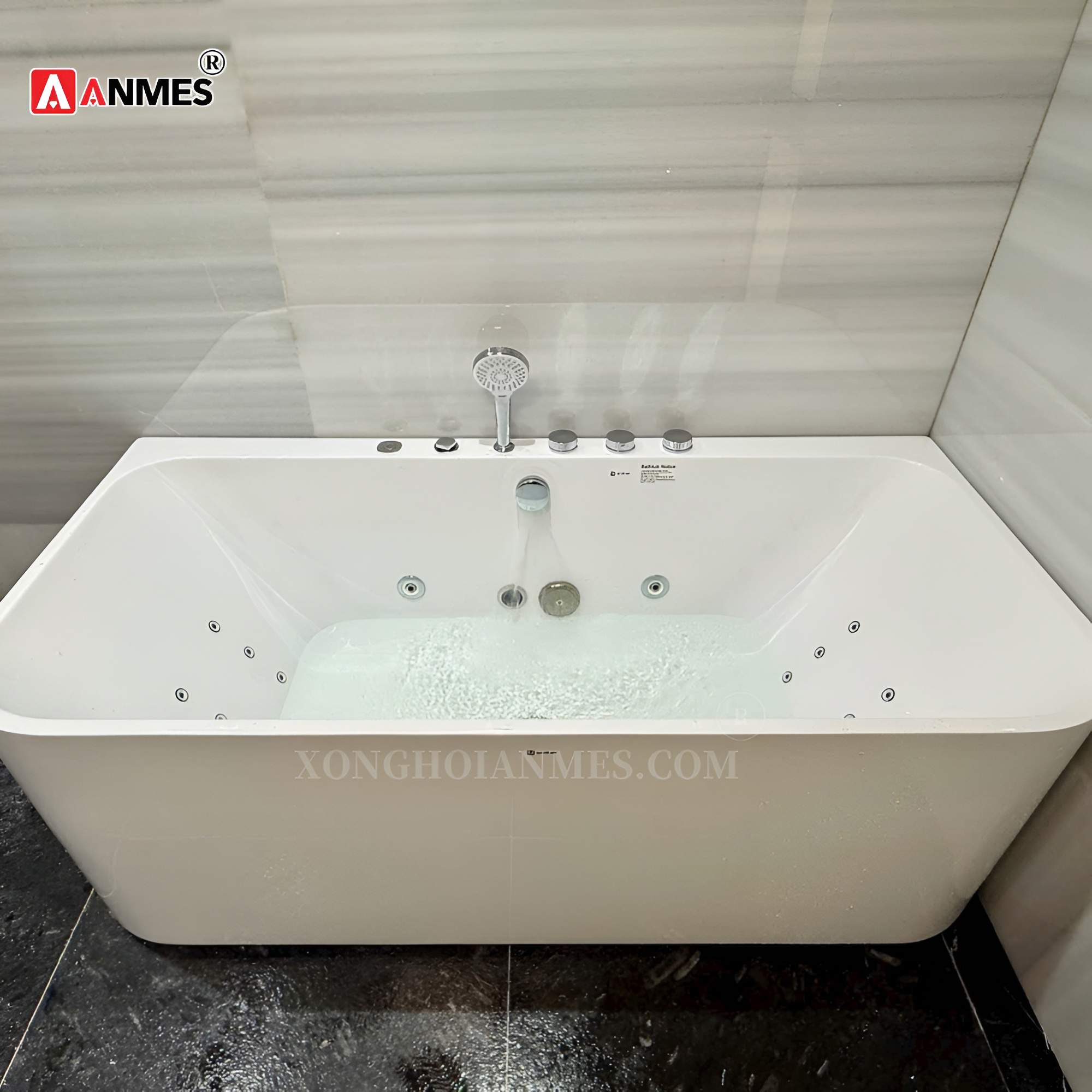 Bồn tắm 1m5 là gì? 