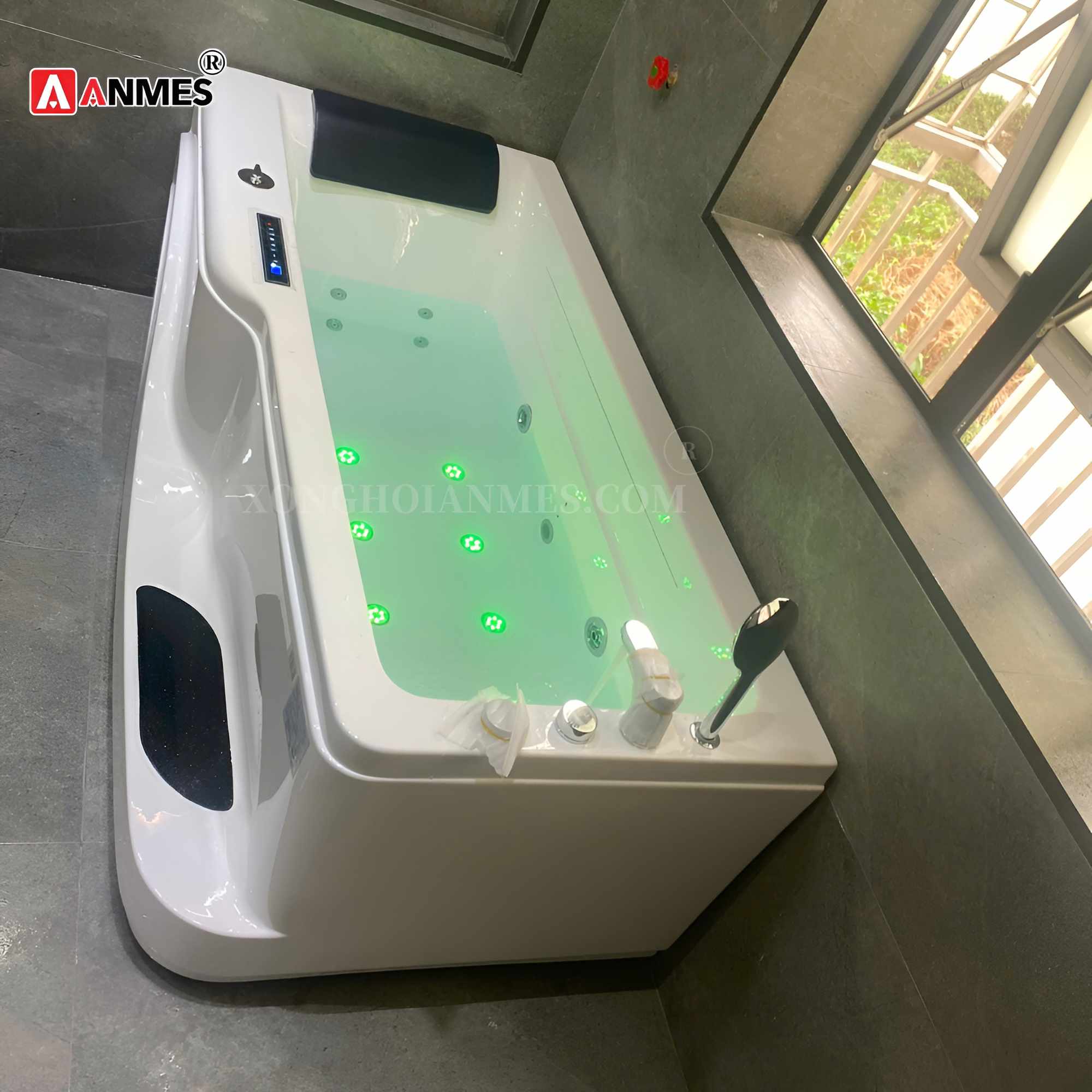 Bồn tắm massage Gemy G9568