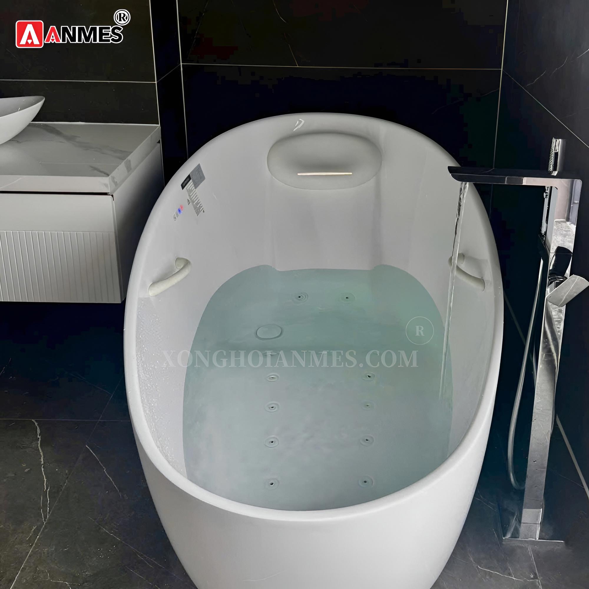 Bồn tắm massage Livorno