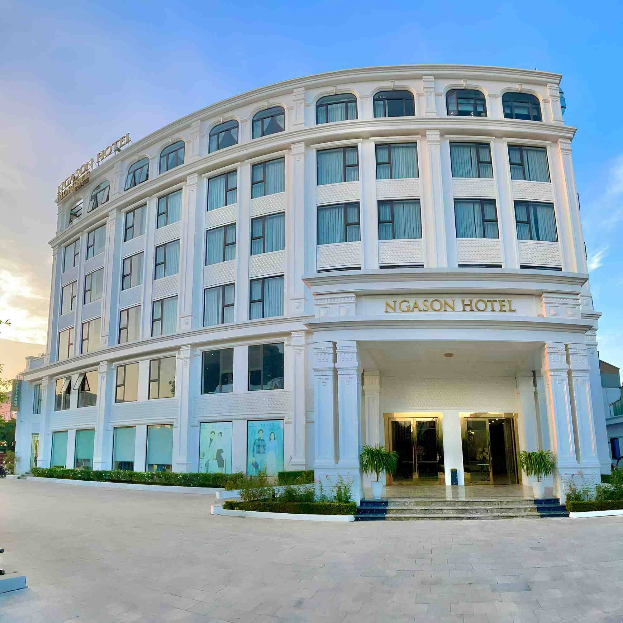 Dự Án Xông Hơi, Bể Sục Jacuzzi tại Nga Sơn Hotel