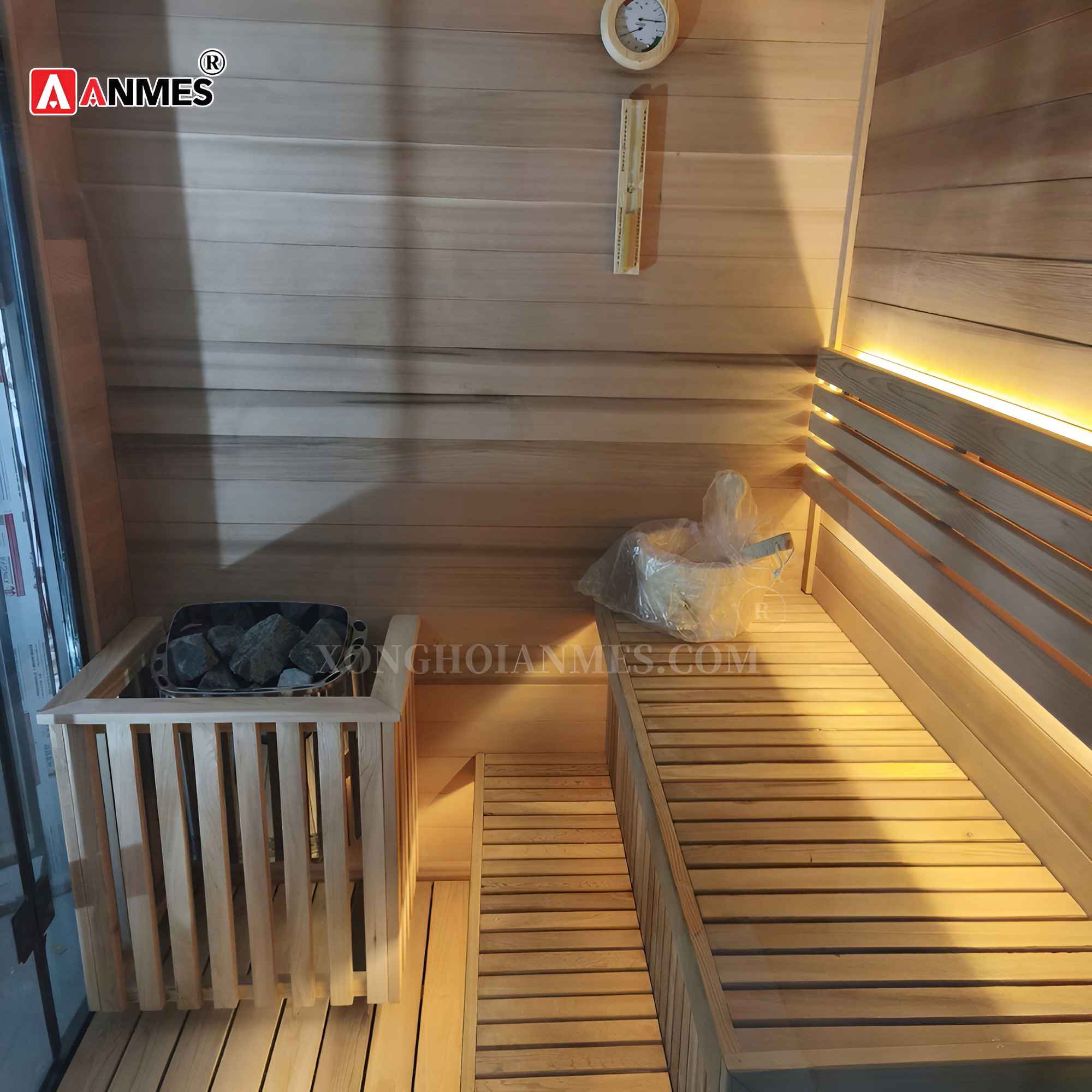 Lắp đặt phòng xông khô gỗ tuyết tùng tại Hà Nội