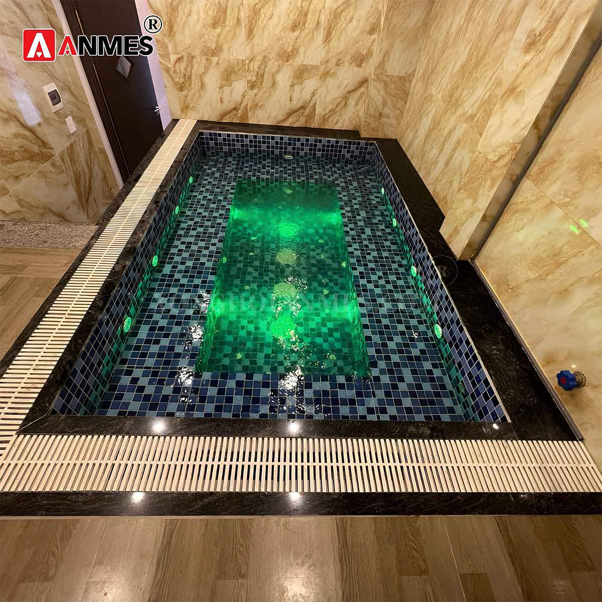 Chọn vật liệu gạch ốp phù hợp với bể sục jacuzzi xây
