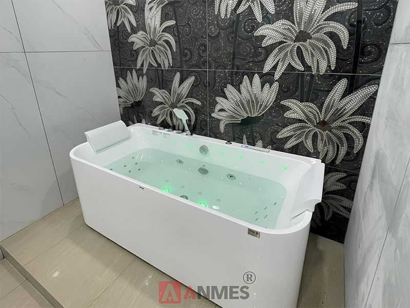 Bồn tắm massage 1m5