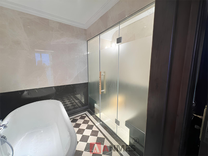 Chọn kích thước phòng xông hơi ướt quá nhỏ sẽ ảnh hưởng đến trải nghiệm xông hơi
