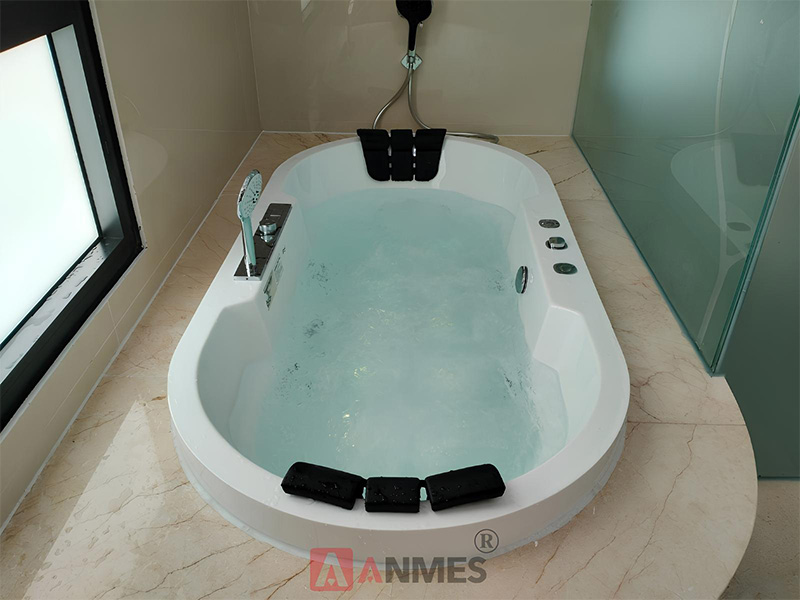 Lưu ý khi lắp đặt bồn tắm massage tại nhà
