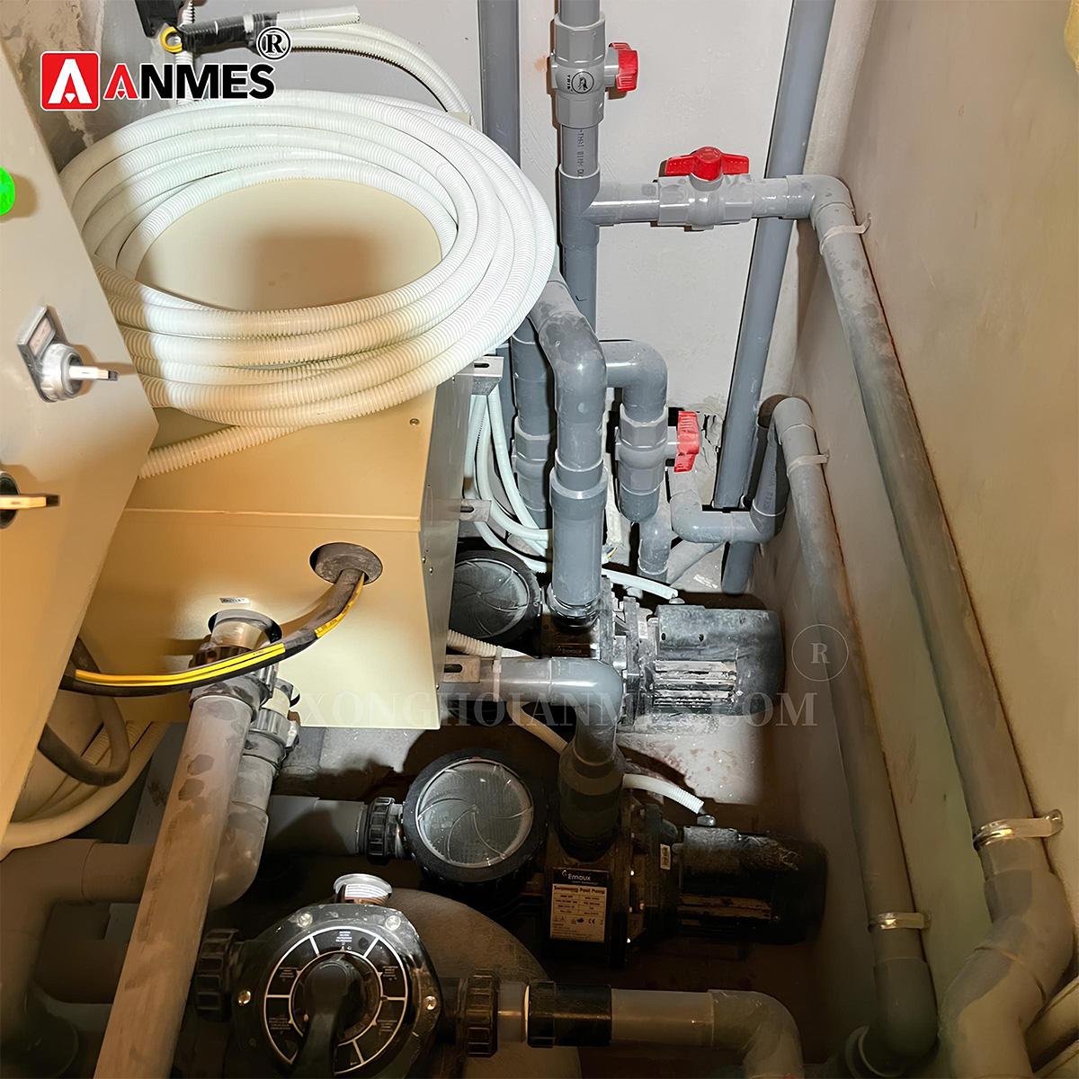 Đấu nối, lắp đặt máy bơm, bình lọc cát,... cho bể sục jacuzzi gia đình
