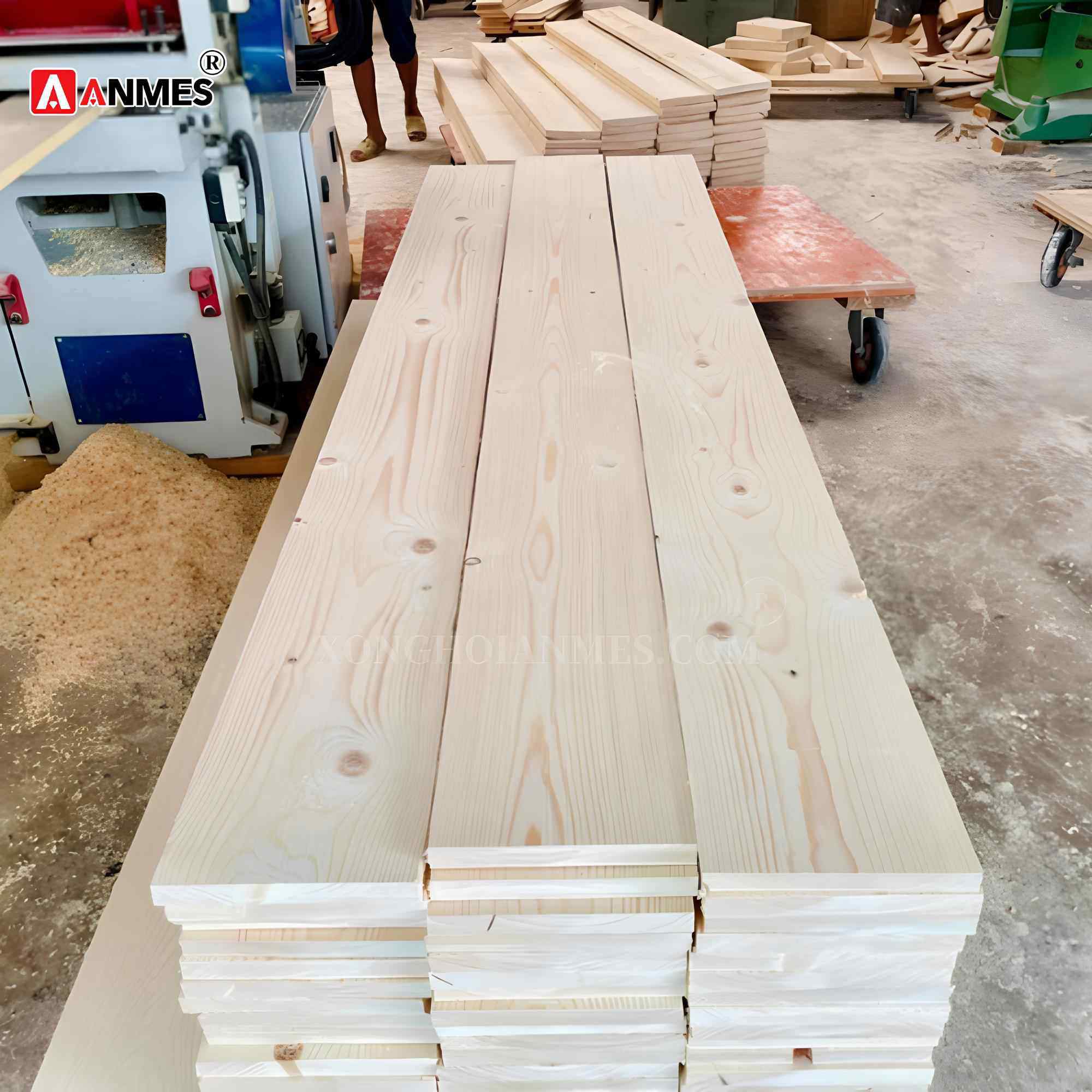 Đặc điểm của gỗ thông trắng